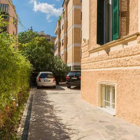 Romantica With Dehors Near San Giovanni Apartment *